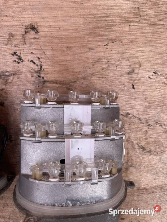 Kierunkowskaz przód BMW E90 lift jeż osobowe Kierunkowskazy Stalowa Wola