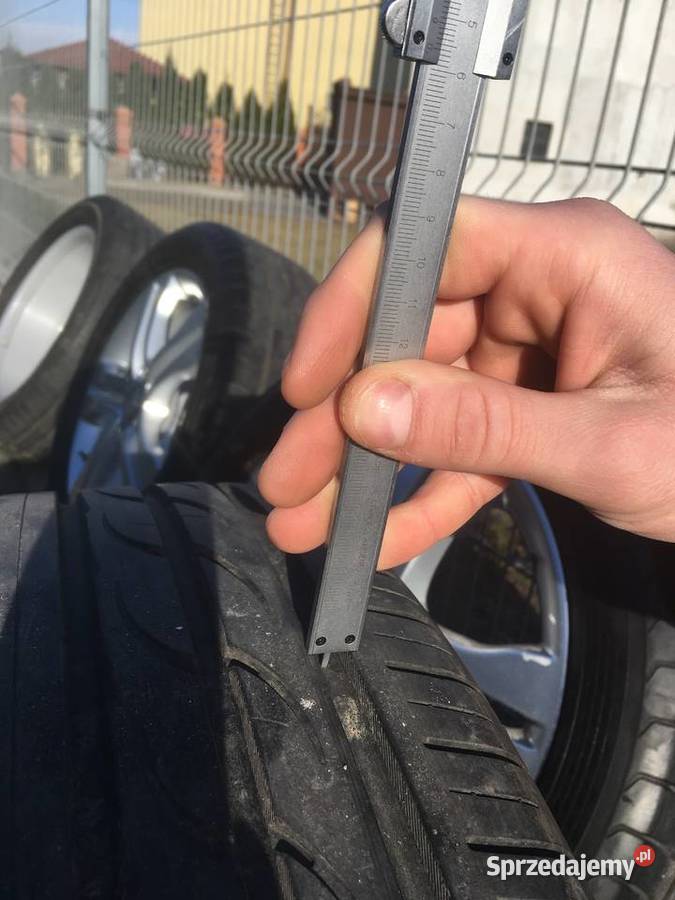 MERCEDES 2013 GLA KOŁA FELGI z oponami letnimi Tupadły sprzedam