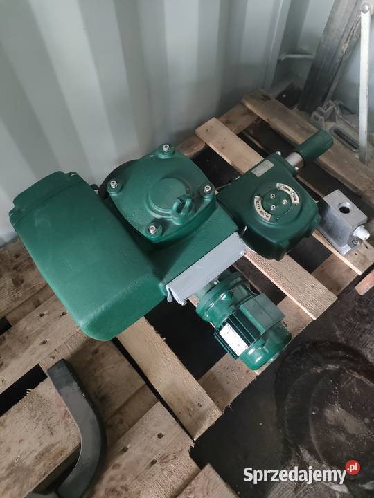 Sprzedam zawór hydraulicznysiłownik ze Świecie