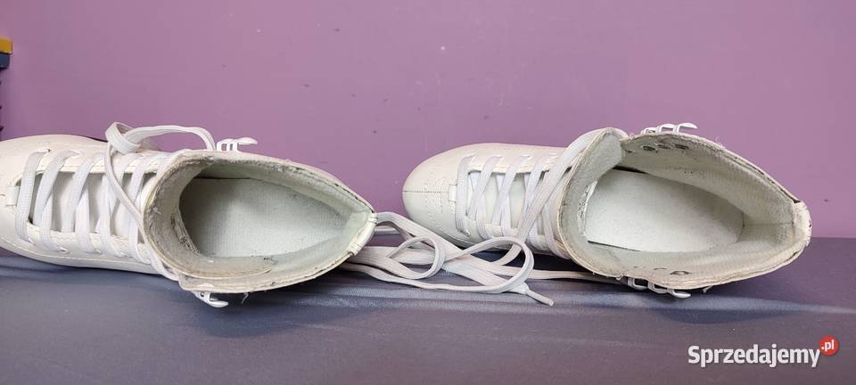 Mało używane łyżwy figurowe rozmiar 34 wkładka Sport i Wypoczynek Jasień