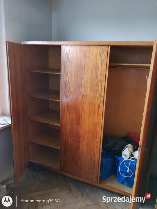 Szafa trzydrzwiowa z lat 50 tych Rzeszów