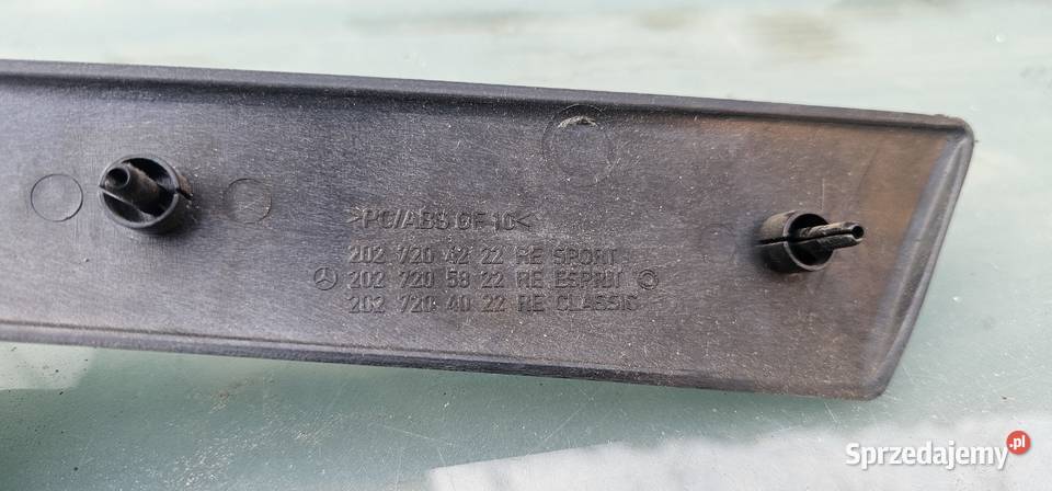 Listwa drzwi dekor prawy przod mercedes w202 Pozostałe Zbąszyń