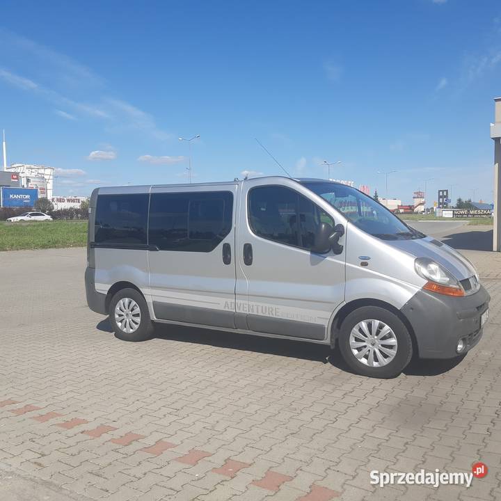 Renault Trafic 2003r 19 dci 9 osobowy nieuszkodzony Tarnów