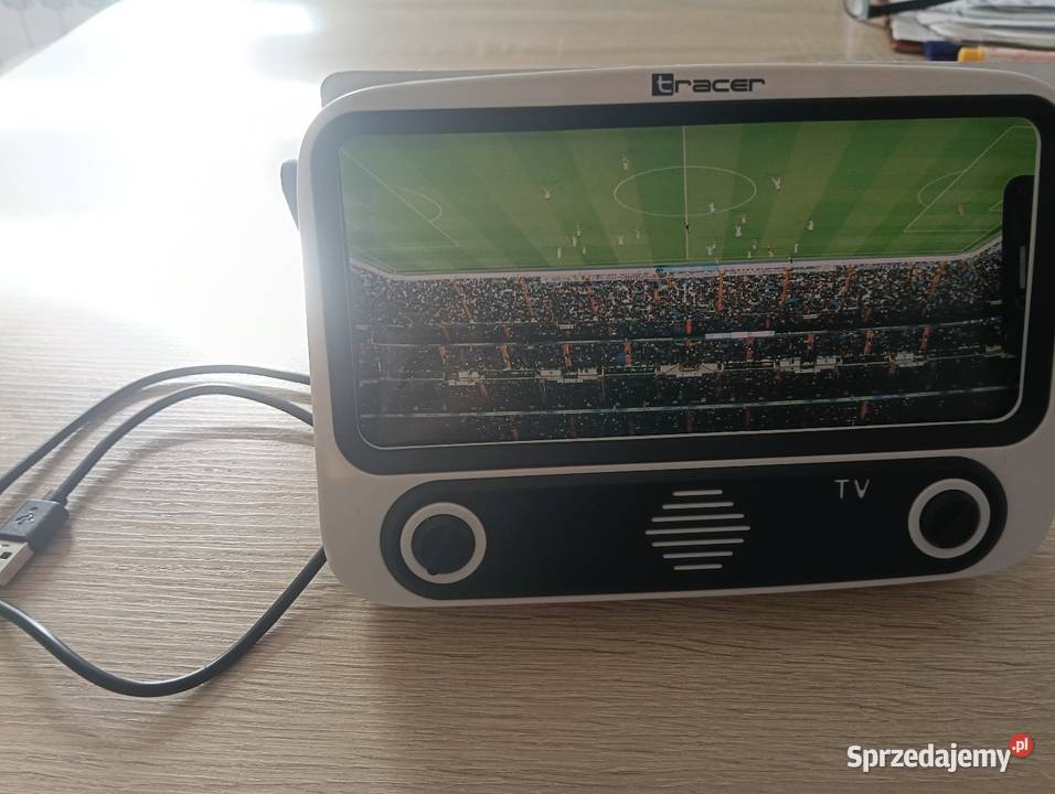 To jest to głośnik bluetooth i ma radio też jest Biała Podlaska