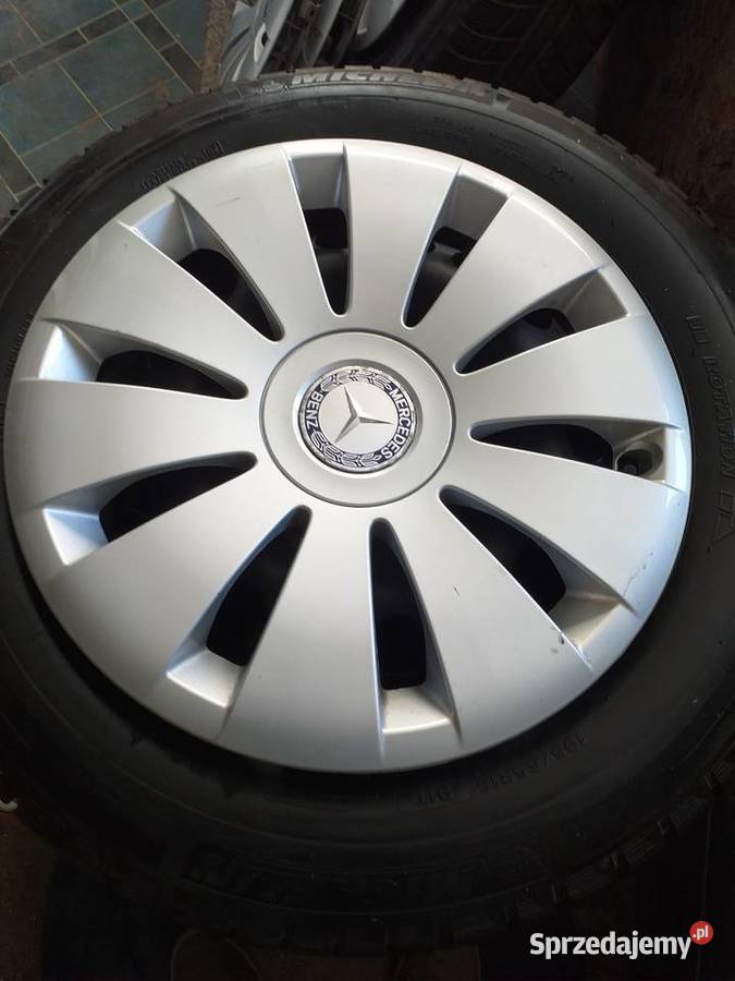 Zimowe Michelin 1956515 z felgami i kołpakami Elbląg sprzedam