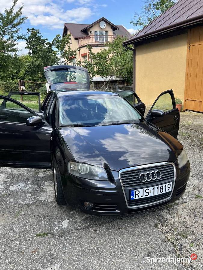 Audi a3 8p 16 Fsi 2007 benzyna 6 biegów 5 drzwi Rok produkcji 2007 Jasło