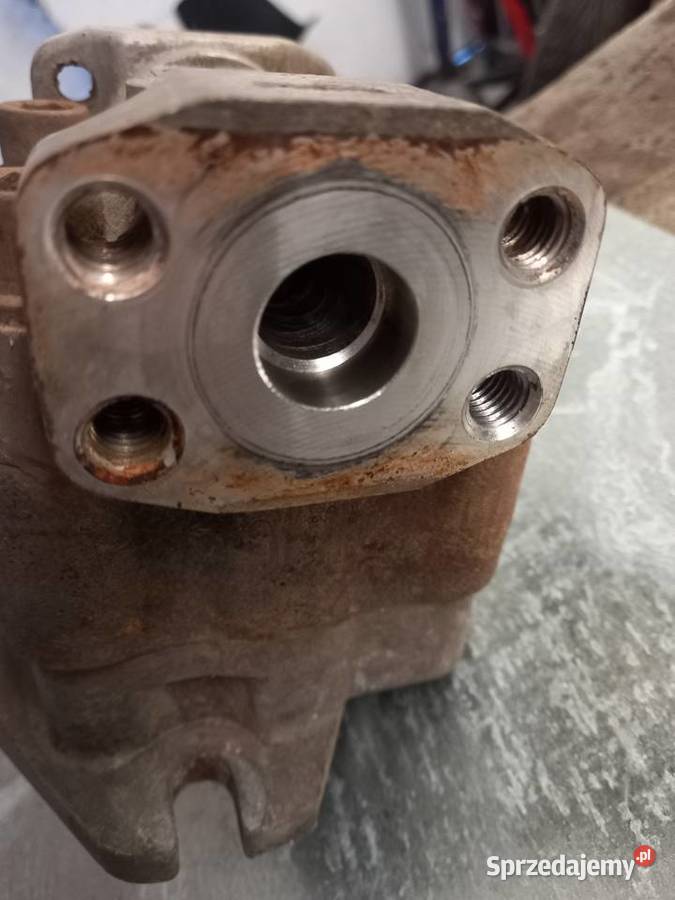 Komatsu nissan h25 pompa hydrauliczna Będzin