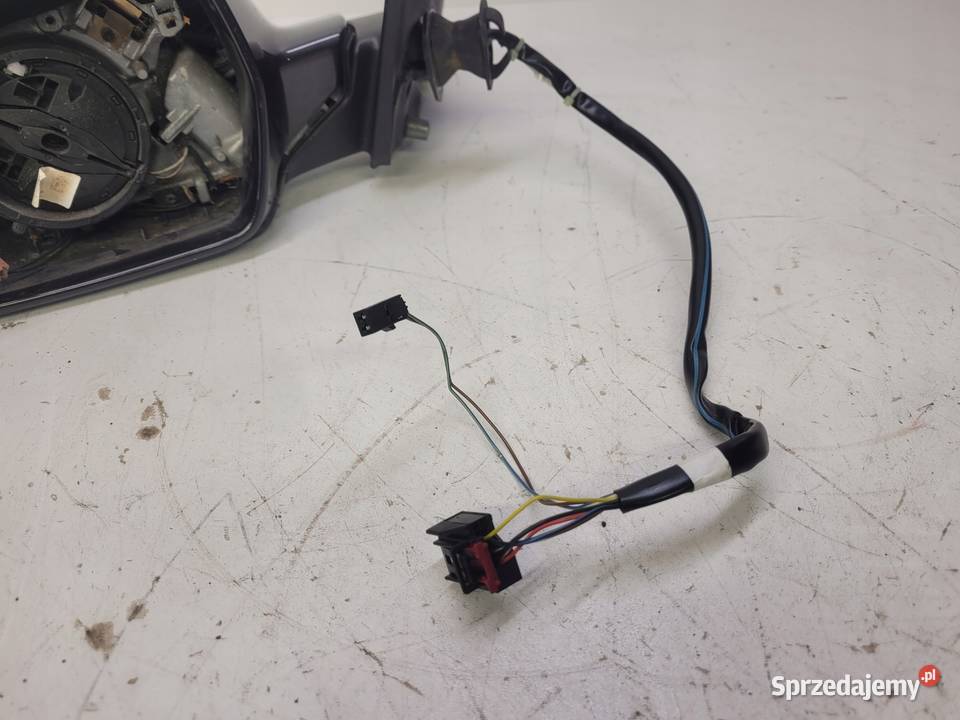 LUSTERKO LEWE AUDI A4 B8 LIFT LZ7L 62 PIN UK Przystajń sprzedam