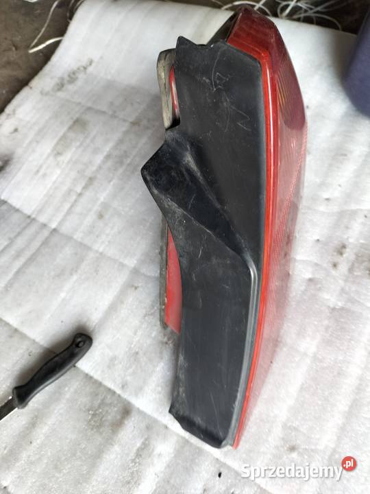 MONDEO MK3 MK 3 LAMPA TYŁ TYLNA PRAWA Prawe Oświetlenie Kamień-Kolonia sprzedam