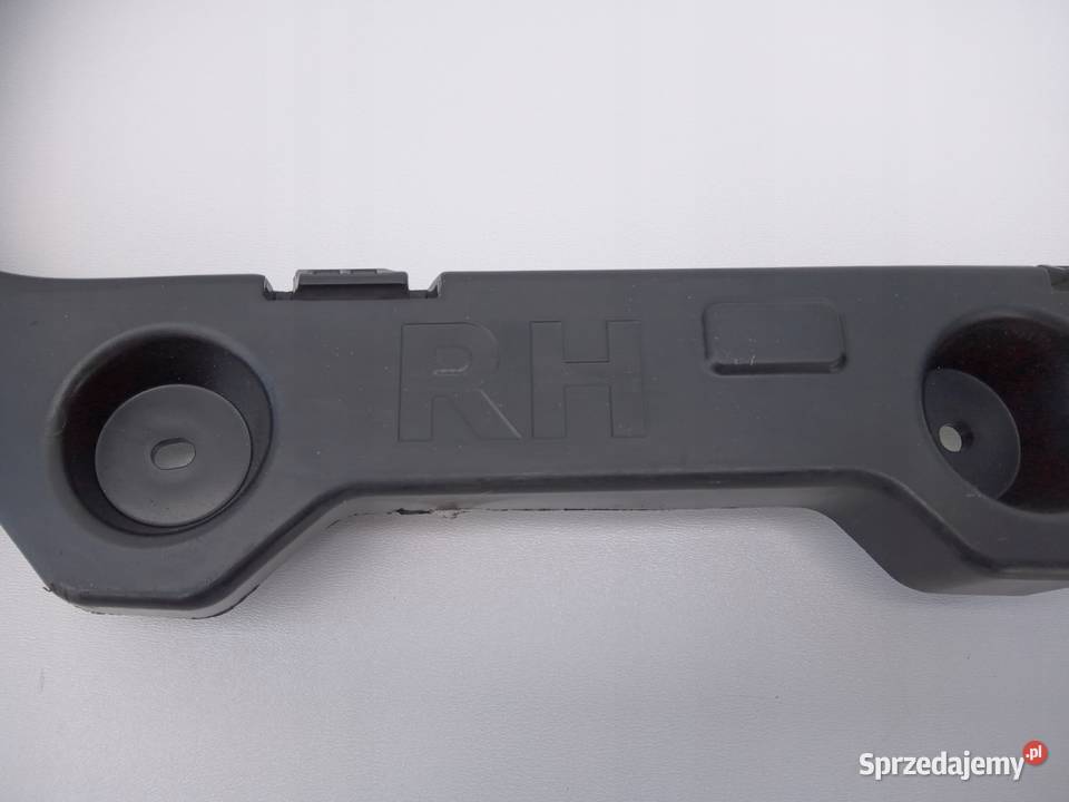 ŚLIZG ZDERZAKA PRAWY TYŁ FORD FOCUS MK3 osobowe Nowy Tomyśl