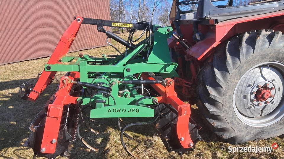 Sprzedam agregat uprawowo siewny bierny3m Agregaty małopolskie Lewniowa