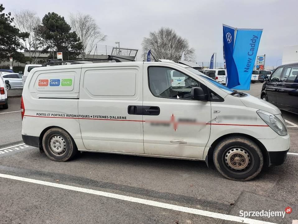 Hyundai H1 bus z małym przebiegiem Rok produkcji 2011 Mińsk Mazowiecki sprzedam