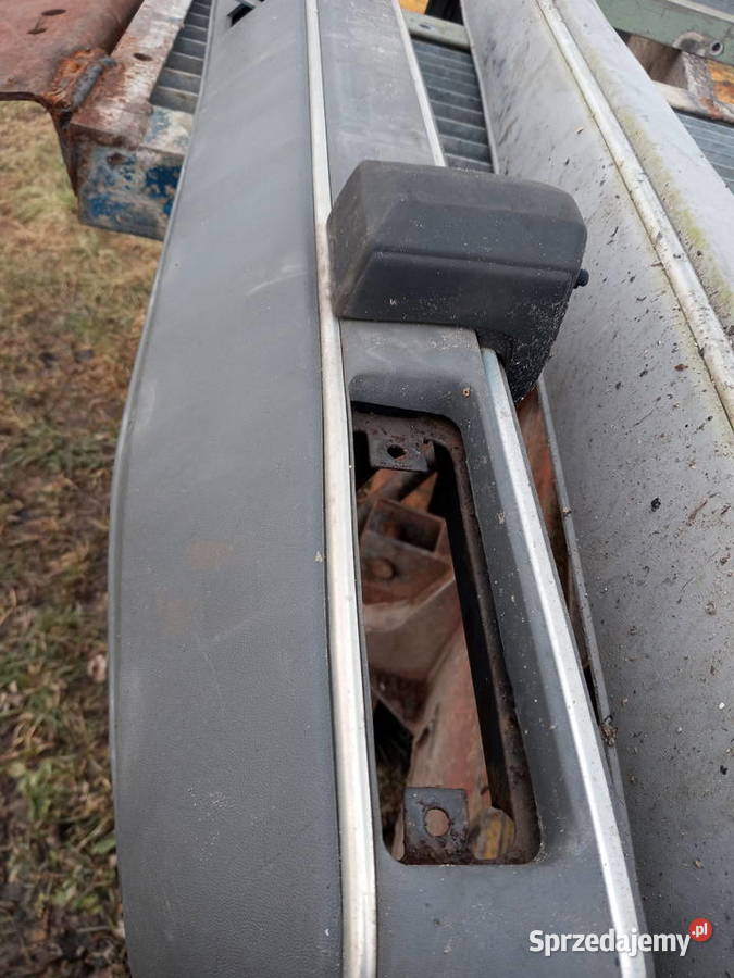 Zderzak Golf MK1 osobowe Turek