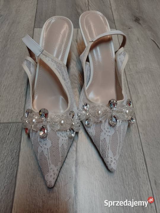 41 Koronkowe bogato zdobione Czółenka wieczorowe Kraków