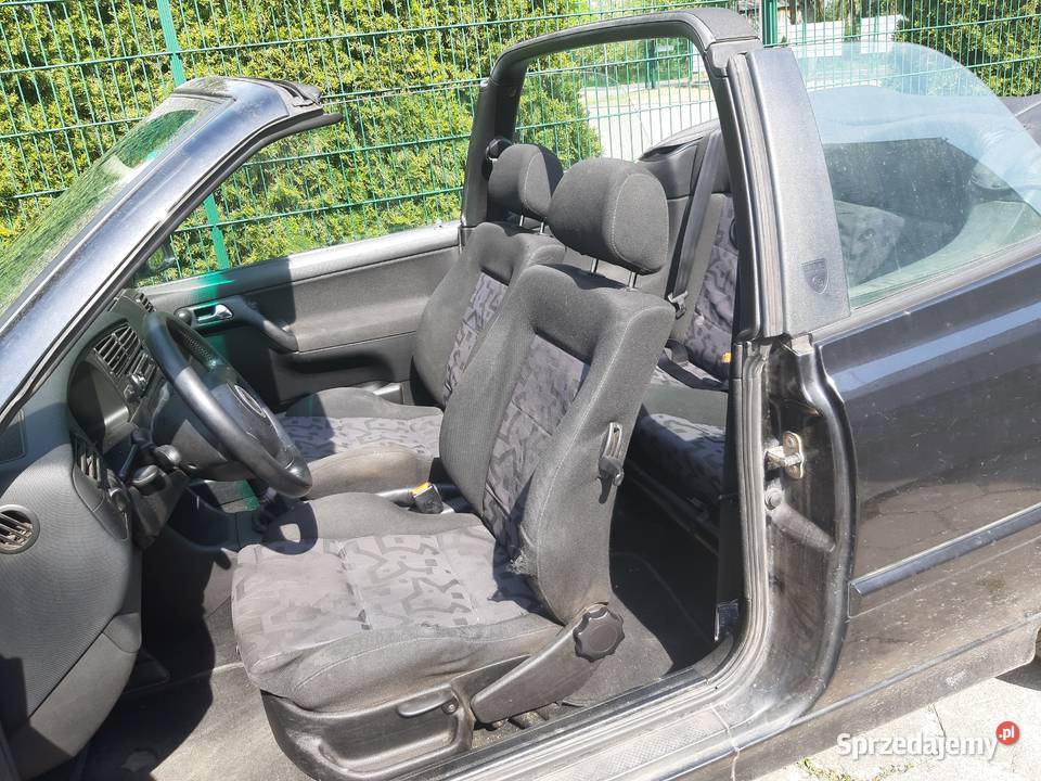 Czarny VW Golf IV Cabrio 18 Gaz 1998r Możliwa Aleksandrów Kujawski