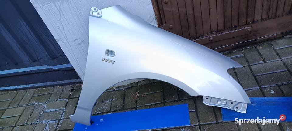 Toyota Corolla E12 klapa srebrnaINNE CZĘŚCI osobowe Żarki