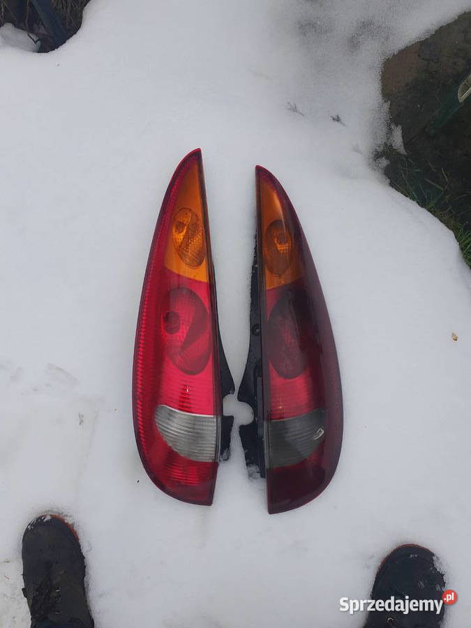 Lampa tylna prawa lewa Nissan Almera Tino osobowe małopolskie Kraków