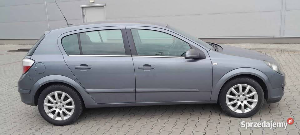 Opel Astra H 17 CDTI Isuzu klima