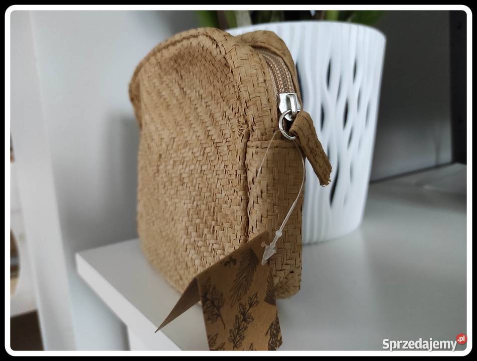 Nowa kolorowa letnia kosmetyczka YVES ROCHER Płock