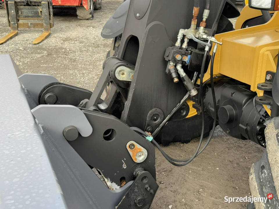 średnia kołowa Caterpillar TH337C Super Stan Widełki