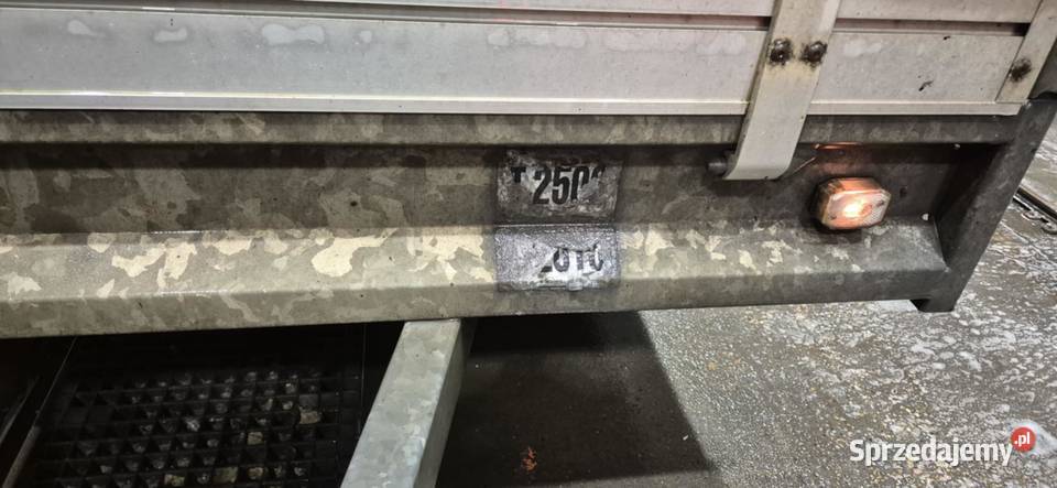 Duża Przyczepa samochodowa Do samochodów osobowych Konin sprzedam