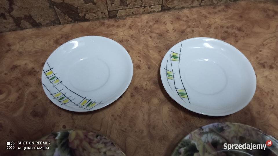 4 ładne talerze z porcelany Affek 2 białe daję Talerze i talerzyki Wrocław