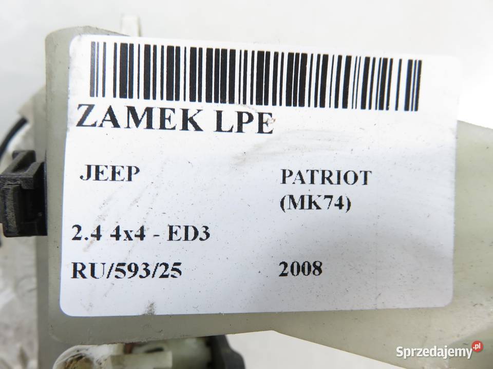 ZAMEK LEWY PRZEDNI JEEP PATRIOT P04589409AE