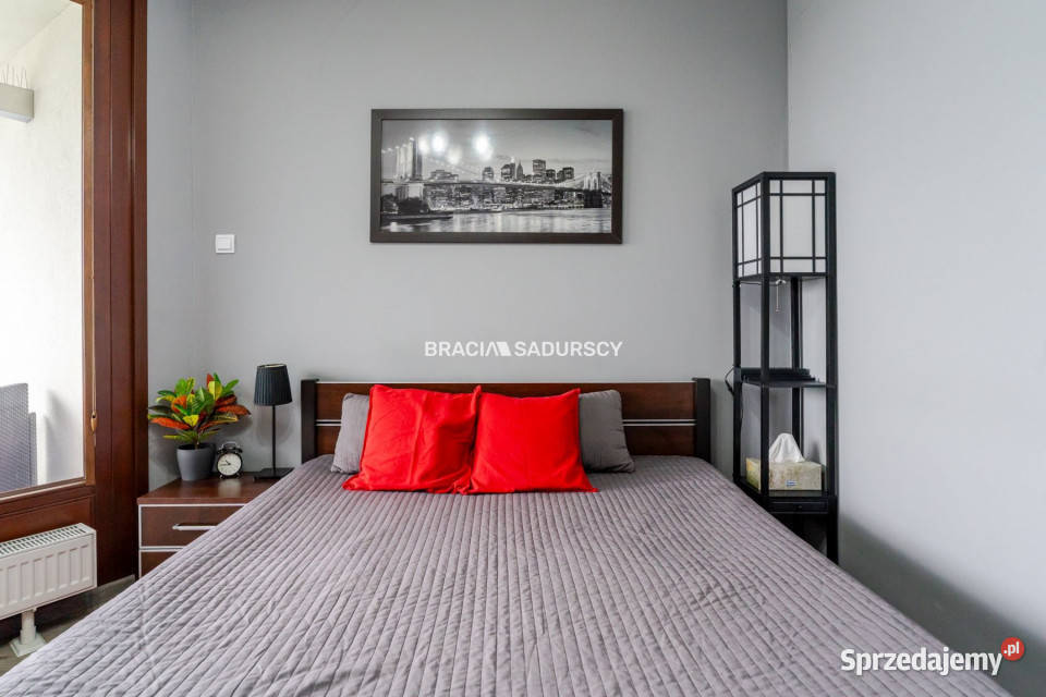 Wynajmę mieszkanie Kraków Armii Krajowej 69m2 sprzedam