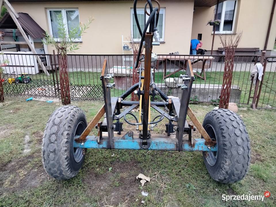 Wózek z hydropakiem agregatu półzawieszanego z Świdnik