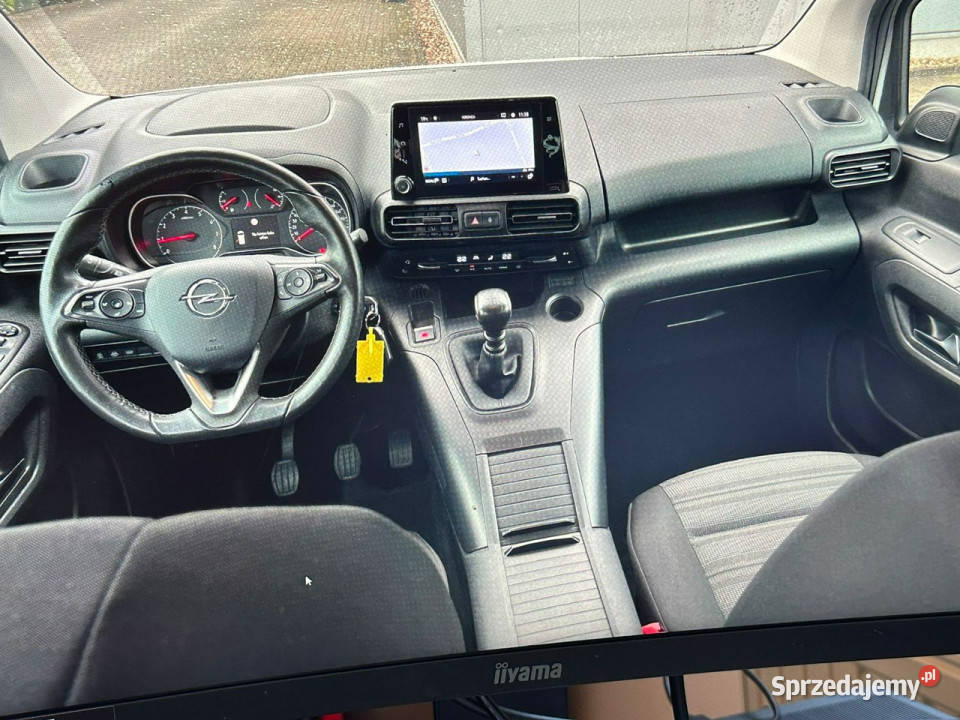 Opel Combo 15D Maxi 2021r Rampa PFRON diesel Majdan Sieniawski sprzedam