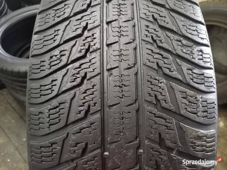 4x Opona używana zimowa 26560R18 NOKIAN 129 sprzedam