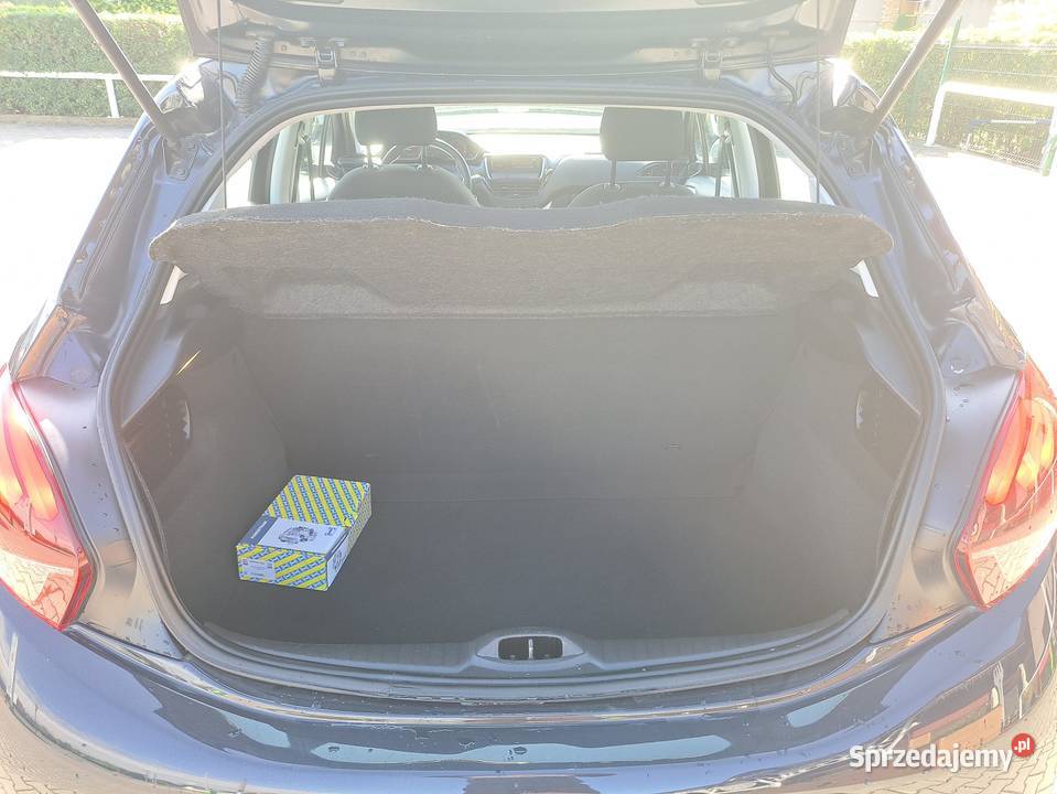 Peugeot 208 benzyna 2019r 84200 klima serwis