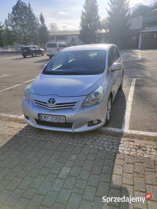 Toyota Verso 16 132 benzyna 7os Zamiana