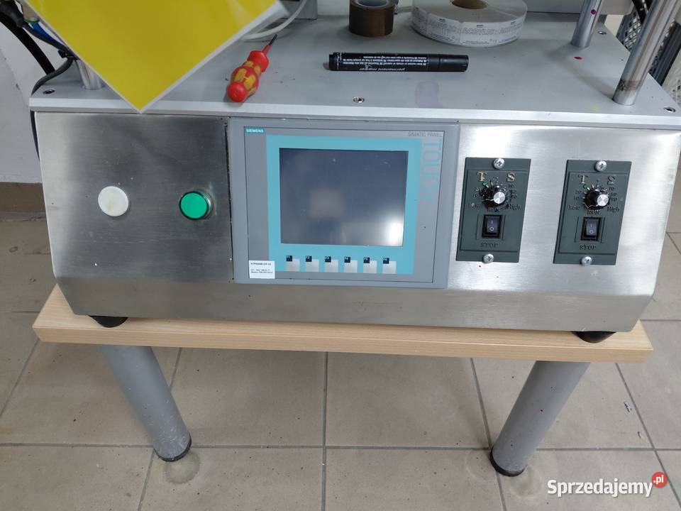 Etykieciarka automatyczna do pojemników 25 ml i Gliwice