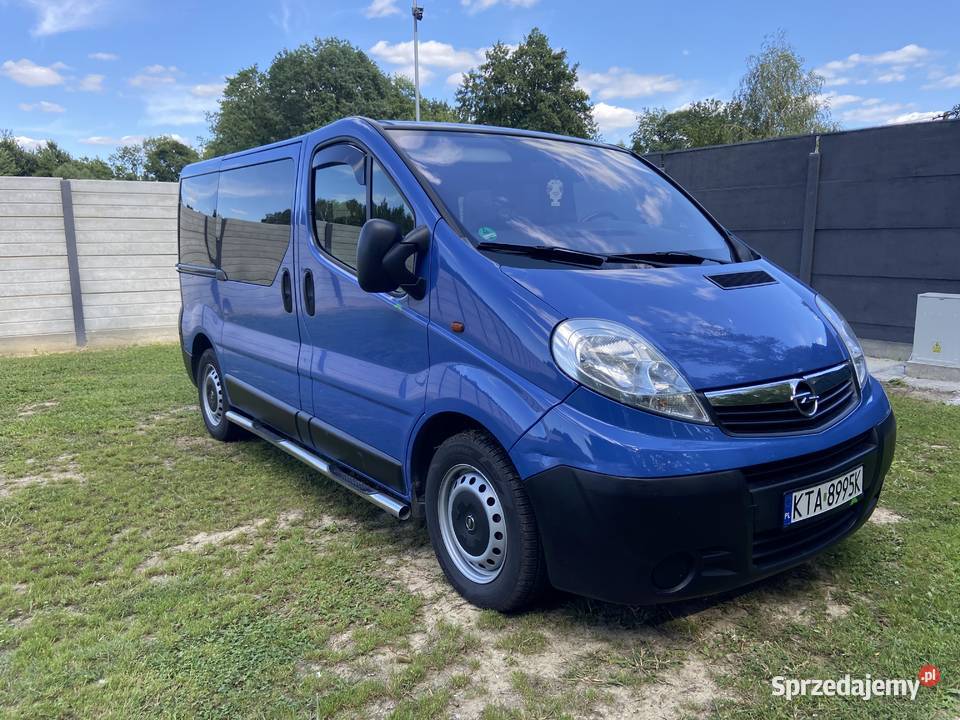 Opel VivaroTrafic 20 cdti 9osobowy Lisia Góra