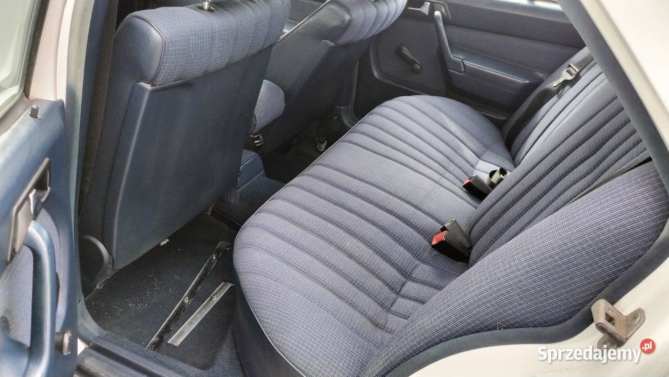 Mercedes W201 190e 5 bieg wąska listwa bez rdzy benzyna wielkopolskie Kostrzyn