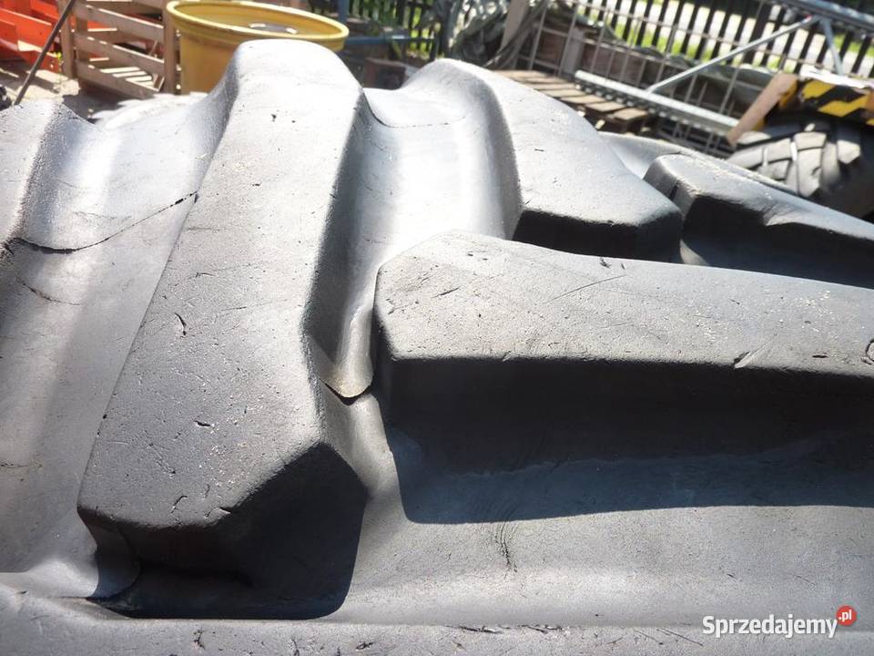 Opona używana rolnicza 65045225 65045R225 Zaścianki