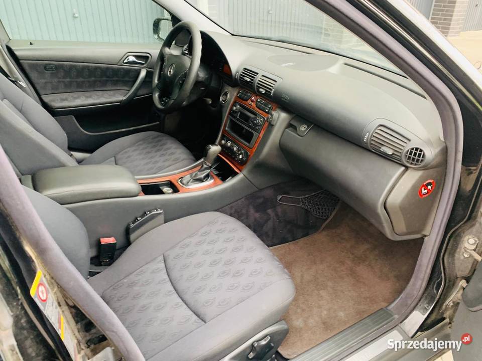 Mercedes c w203 sedan benzyna z LPG autoalarm Szczecin