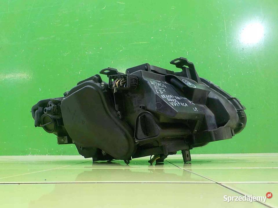 BMW 3 E92 MPAKIET 07r XENON lampa lewa przod Lampy przednie Suków