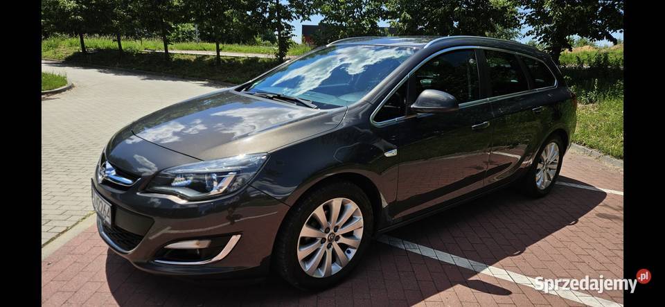 Opel Astra J Sports Tourer INNOVATION światła LED Libiąż