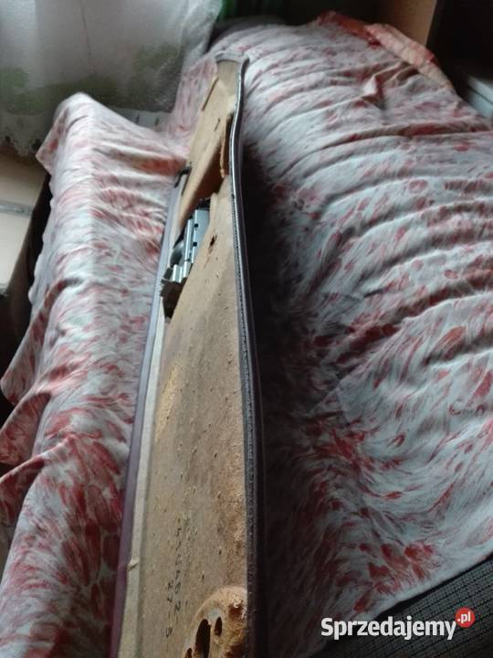 Mercedes 190 W201 tapicerka bordowa czerwona Skarżysko-Kamienna