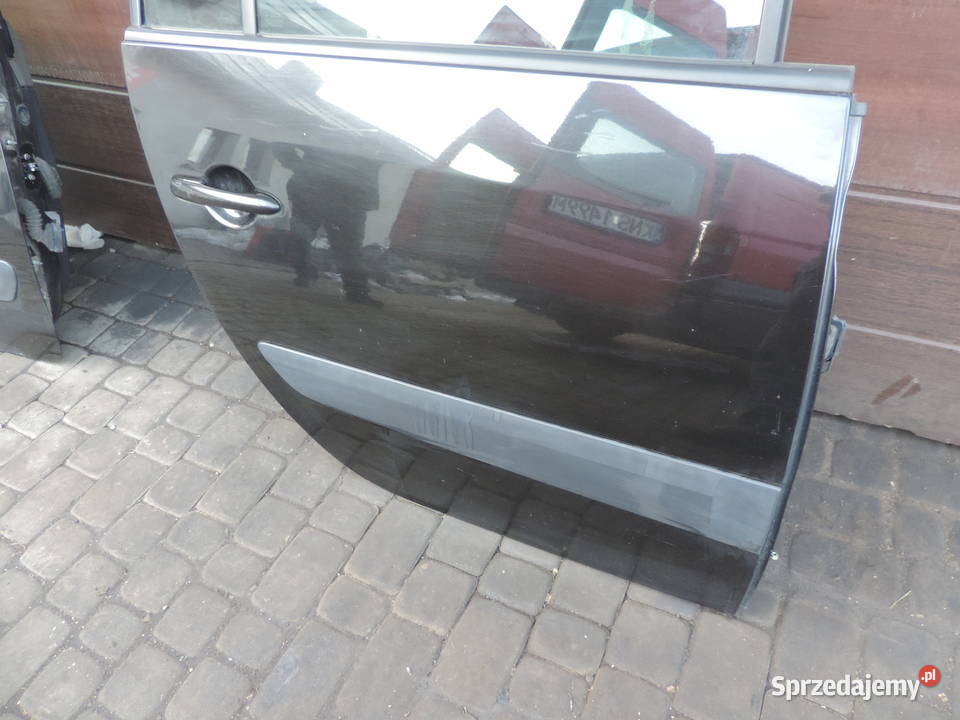 RENAULT ESPACE 4 DRZWI PRAWY TYŁ NV676 Rok produkcji 2004 Nowy Sącz