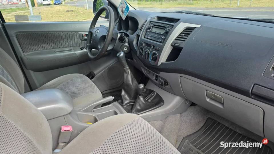 Toyota Hilux 25 D4D 120 oryginalny przebieg 2 2494cm3