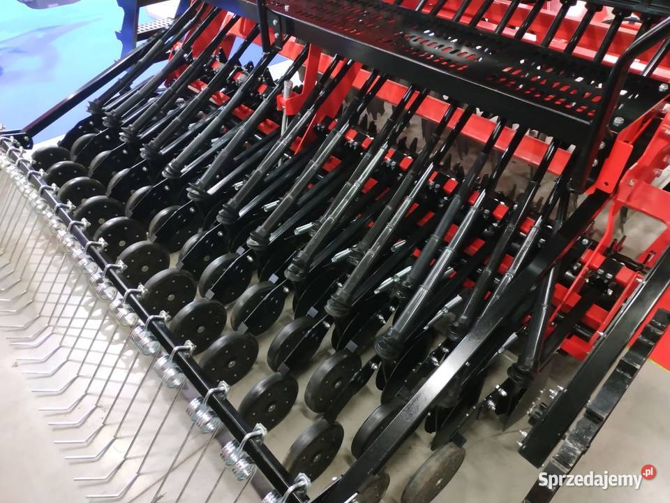 Siewnik zbożowy nabudowany talerzowy zestaw nieuszkodzony Słupia