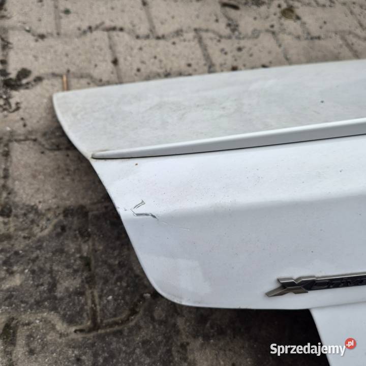 Bmw F22 M235 tylna klapa lotka kod lak A300 Nadolice Małe
