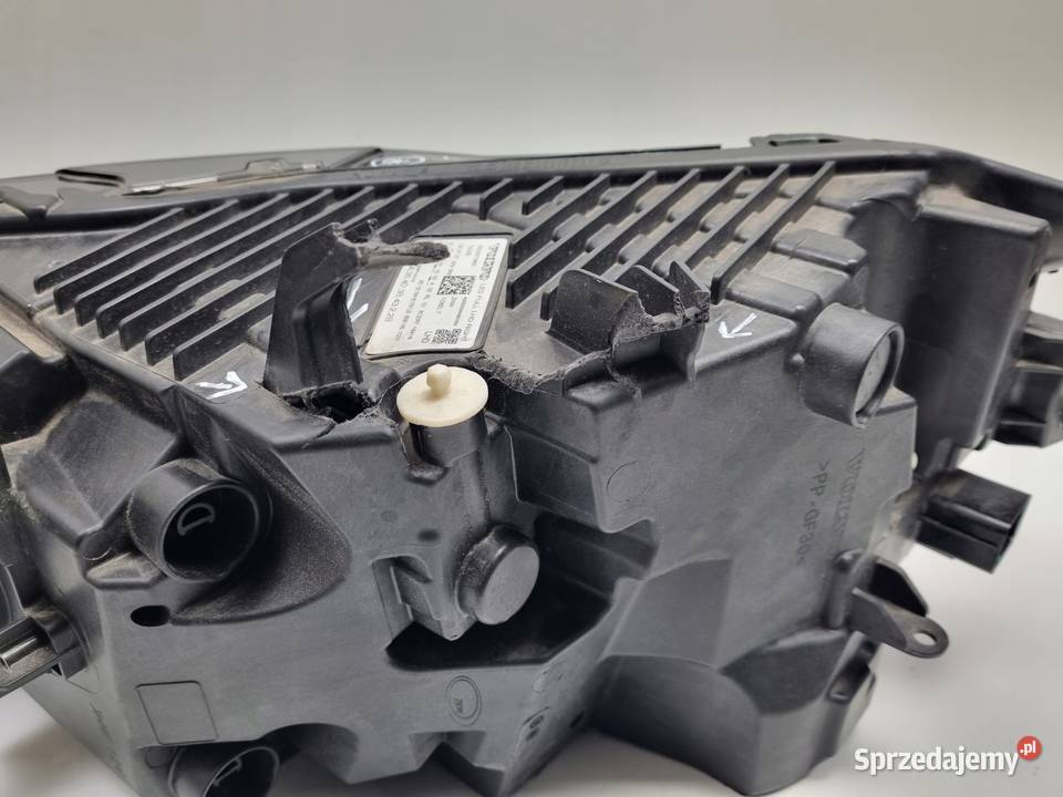 LAMPA PRAWA Volvo XC60 II FULL LED PRZEDNIA Rudka