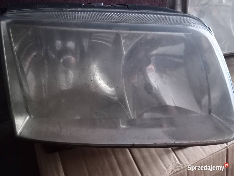 Cztery lampy Hella przód VW Polo 6n2 Kutno