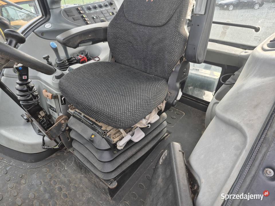 Valtra N82 z Turek Mailleux stan silnik sisu co