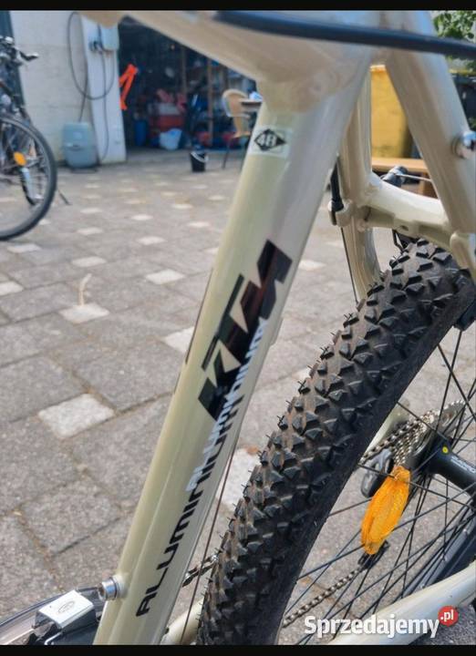 Rower górski KTM Ultra Pro Rama 19 48 Koła 26 Świnki