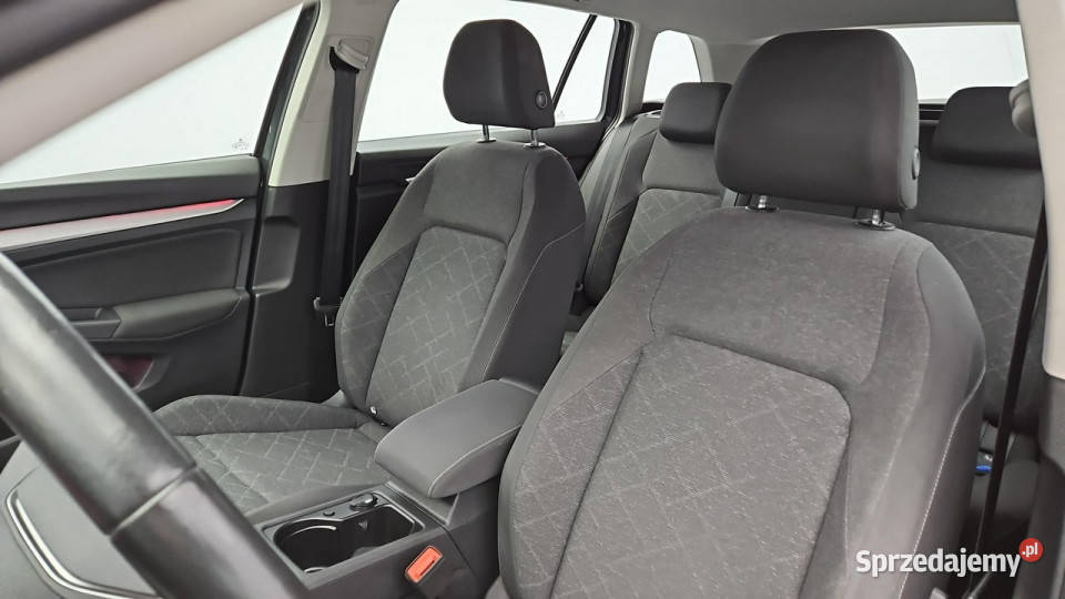 Volkswagen Golf VIII 20 TDI Life Z Polskiego Rok produkcji 2021 mazowieckie Warszawa